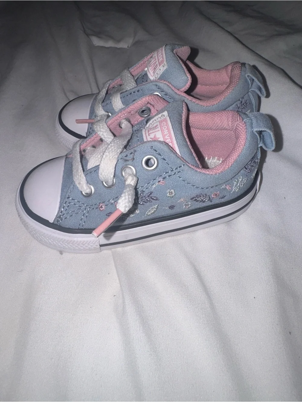 Converse Kids Blue and Pink Low-Top Canvas Sneakers
